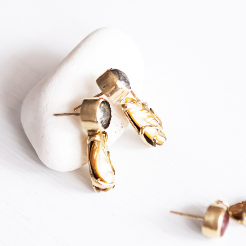 Marcasite Earrings Hugging Wild Pearls