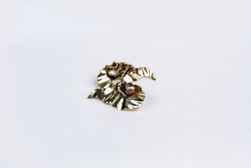 Wavy Pearl Earrings