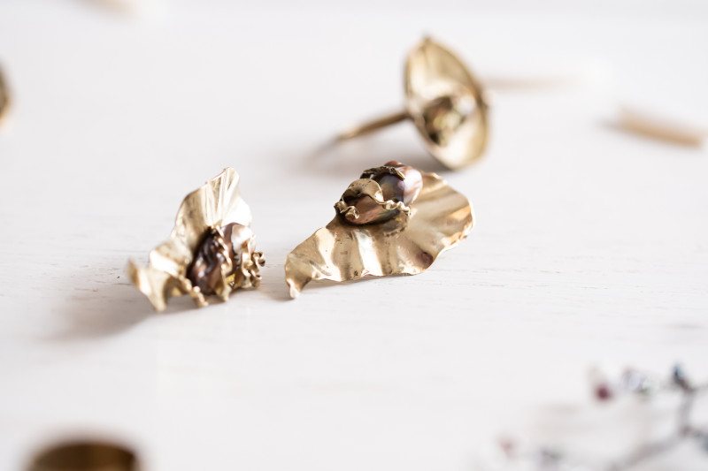Wavy Pearl Earrings