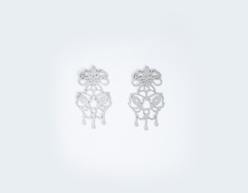 Miss Closius Earrings